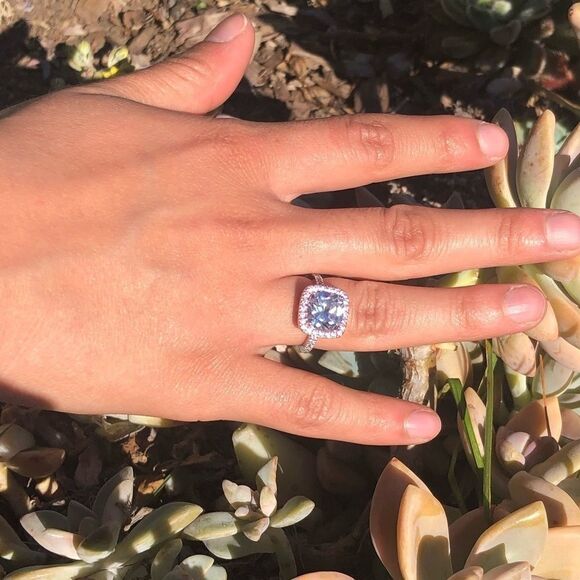💟Stunning halo ring  - Picture 1 of 8
